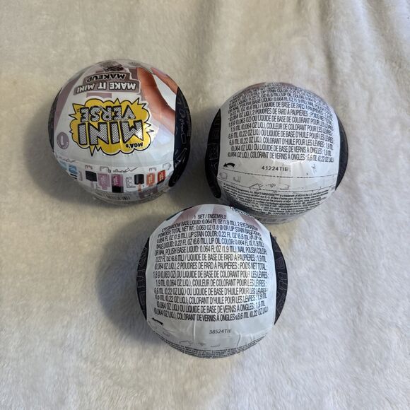 3 New Mini Verse Make It Mini Makeup Series 1 - Picture 2 of 2